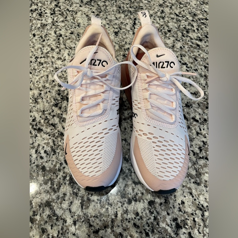 Nike Air Max 270